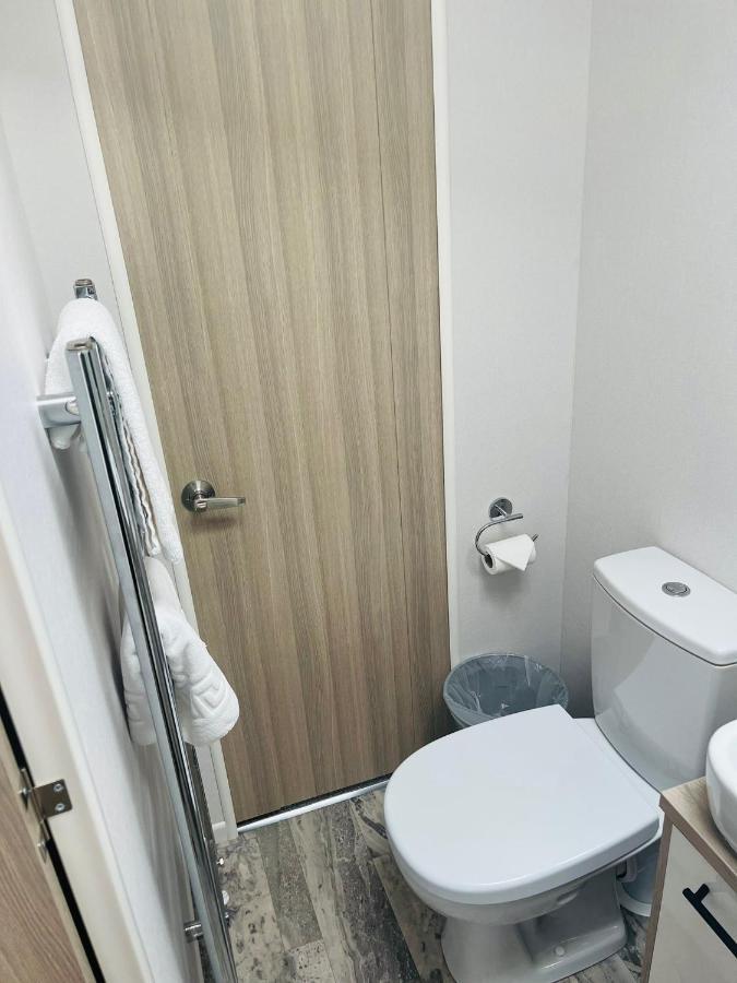 Honey Bee Lodge With Hot Tub Γιορκ Εξωτερικό φωτογραφία
